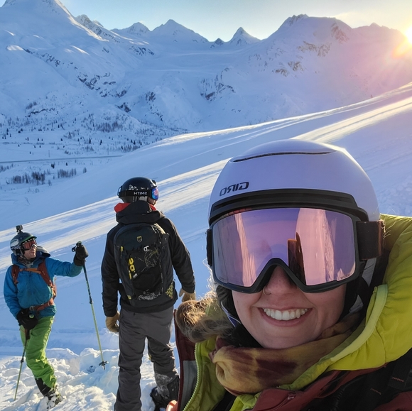 Meet your Posher, Marika - Picture 1 of 1